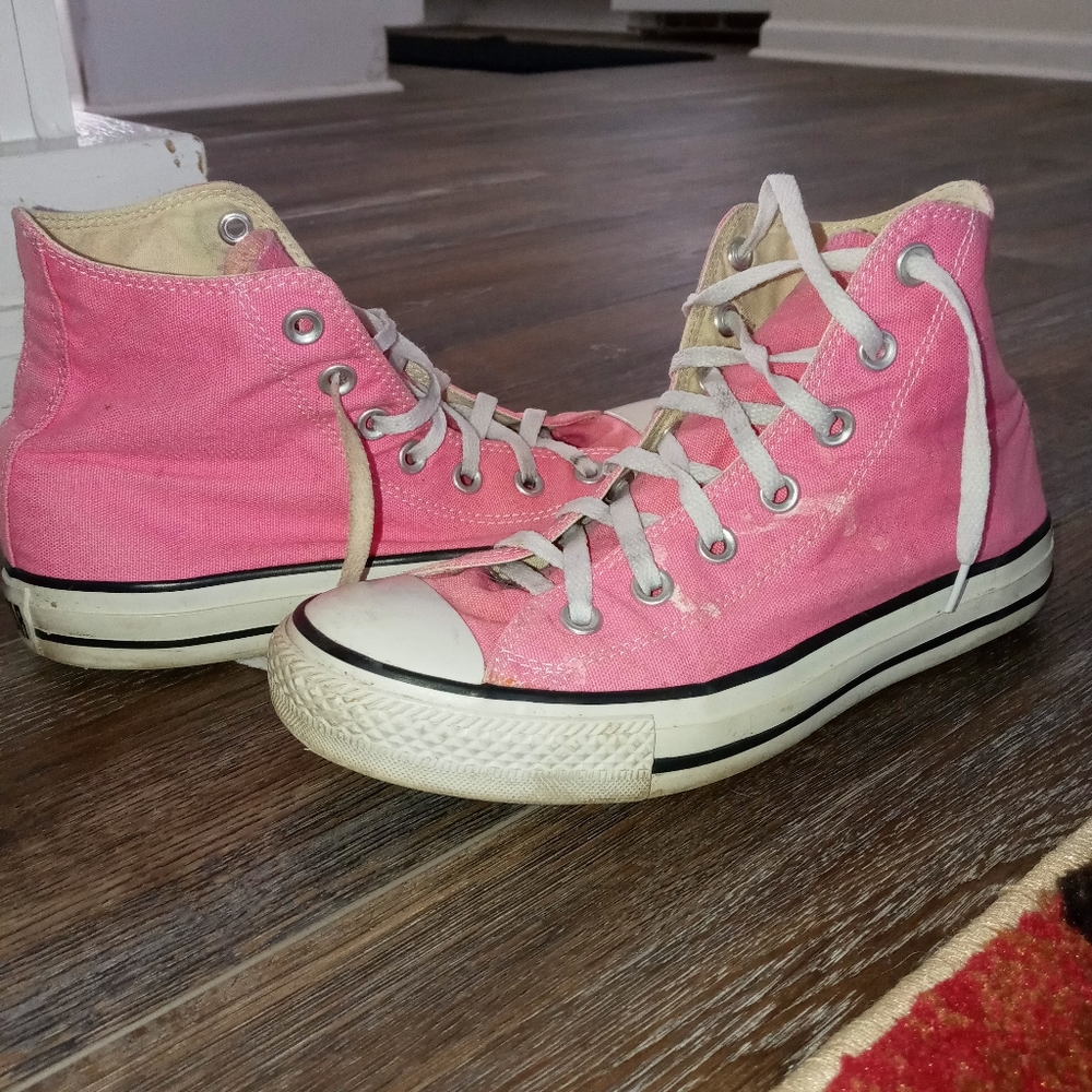 Converse size 7.5
